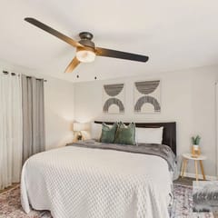 AC, Monthly stays Charming Cottage KING BED, Fenced yard