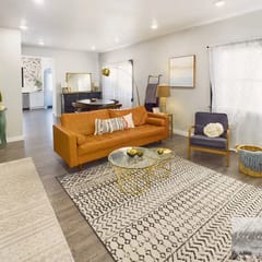 King bed, Family space- Retro Home in Historic Albany