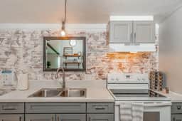 Renovated Bungalow Getaway - Image 3