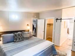 Renovated Bungalow Getaway - Image 4