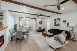 Urban Rustic Getaway, Quick to OSU, Downtown Corvallis with AC! - Image 4
