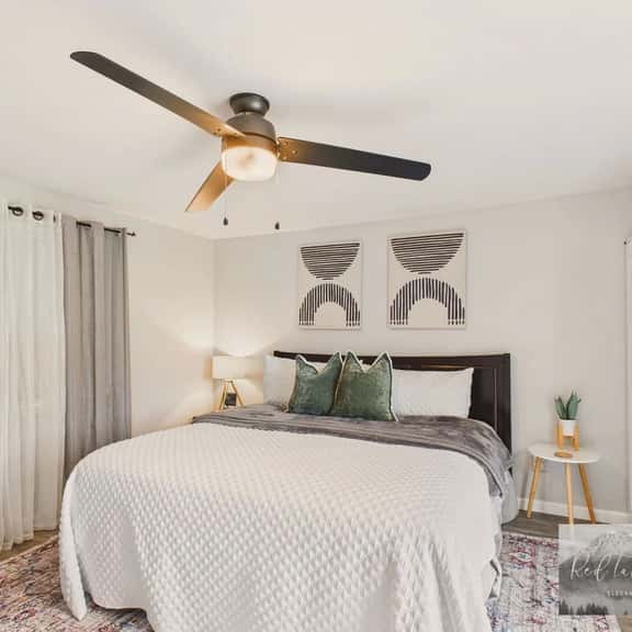AC, Monthly stays Charming Cottage KING BED, Fenced yard - Image 1