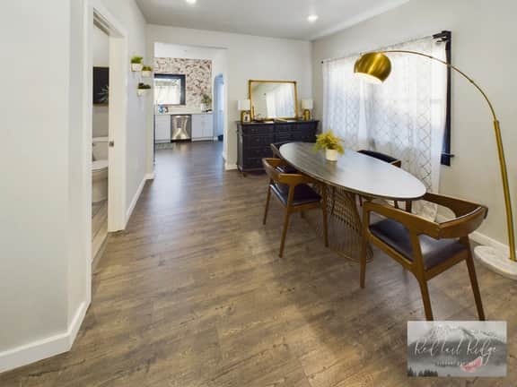 Downtown Classic Home in Historic Albany, Sleeps 24! King Beds AC - Image 4