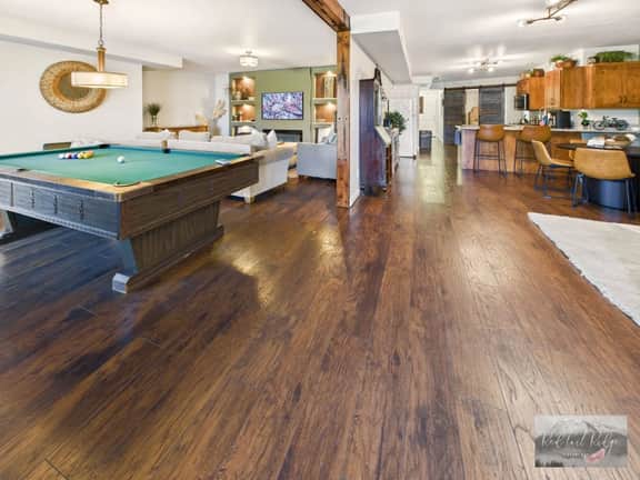 OSU 10 min | 2 King Beds | Pool Table & Pickleball - Image 2
